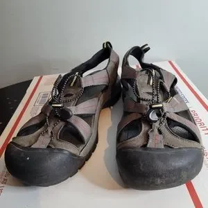 KEEN hiking, walking, casual sandal Size 13 Men main image 2